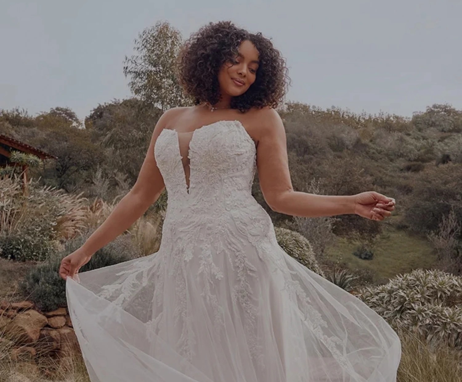 Della Curva has the best selection of plus size wedding dresses, and plus  size eveningwear in Los Angeles, California