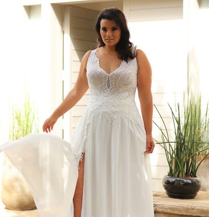 Studio Levana Curvy Enchanting/Boho Trunk Show Main Image